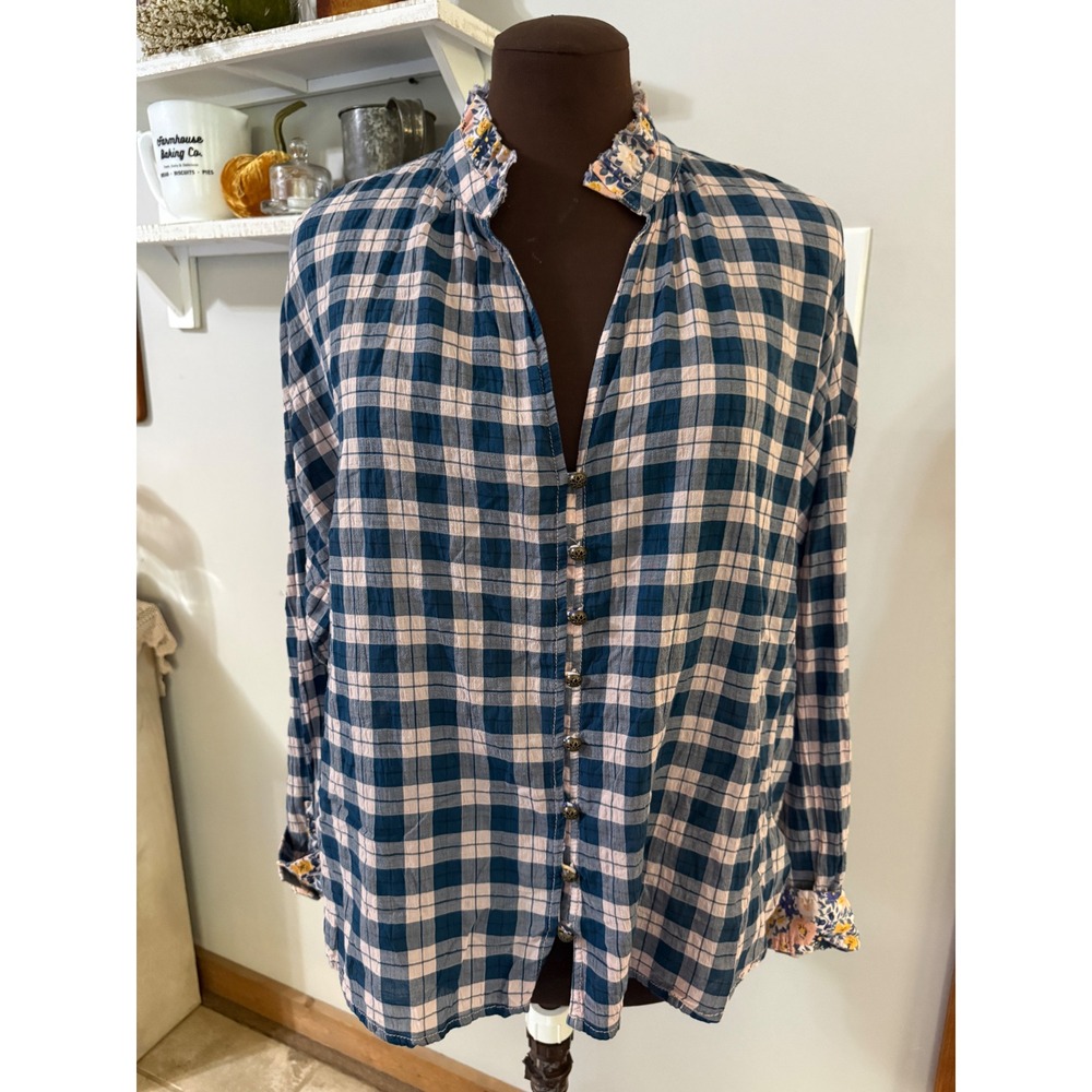 Pilcro Button Down Shirt womens med Blue Pink Plaid Floral Trim Boho Top